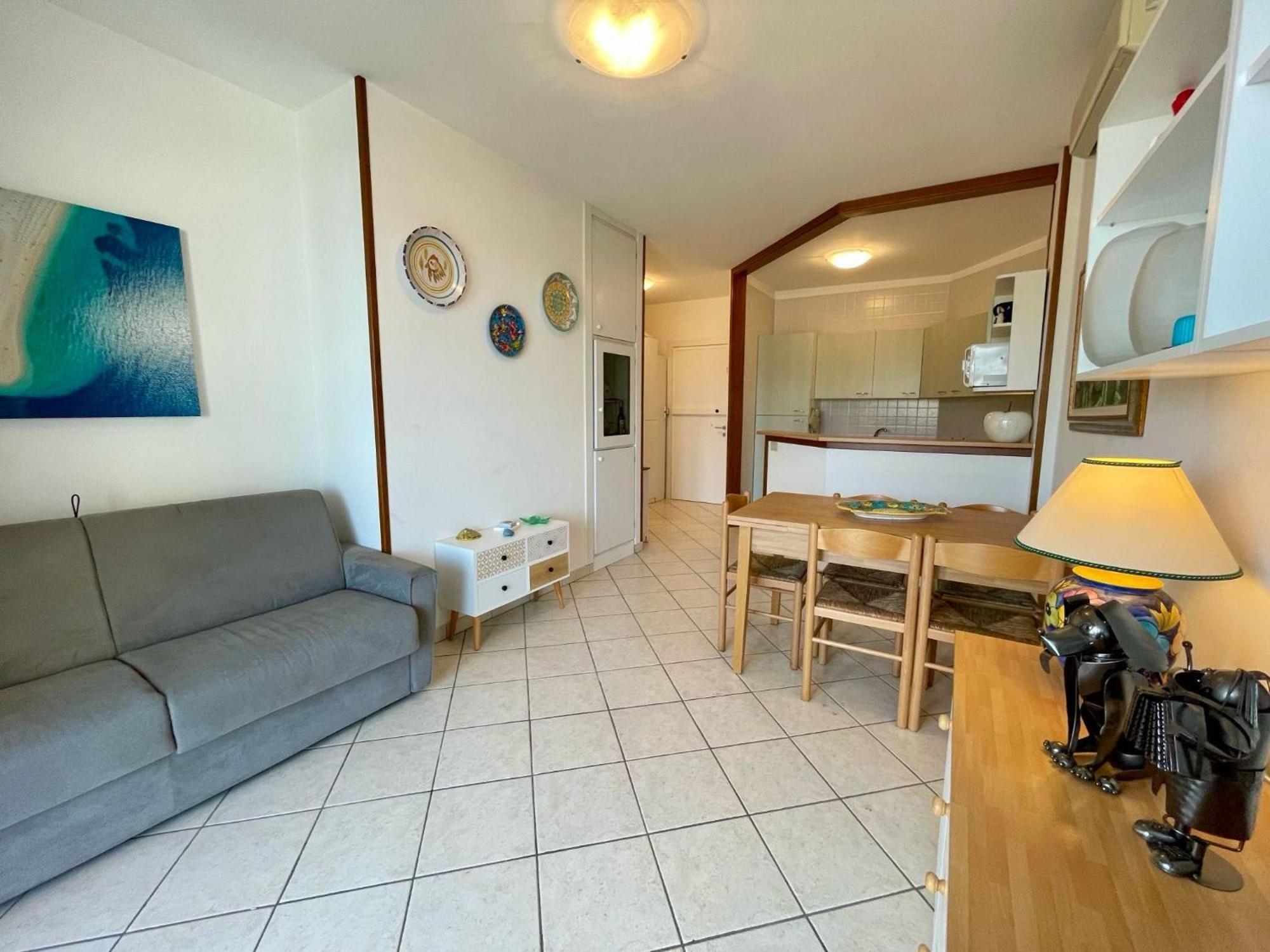 Bright Apartment With Pool Porto Santa Margherita di Caorle Dış mekan fotoğraf